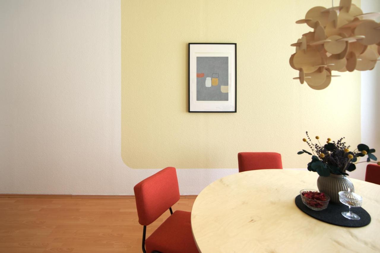 Halle  Vonbehling Boutique Apartment Mit 65Zoll Tv Und Designerstuecken מראה חיצוני תמונה