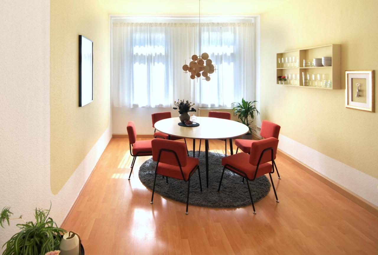 Halle  Vonbehling Boutique Apartment Mit 65Zoll Tv Und Designerstuecken מראה חיצוני תמונה